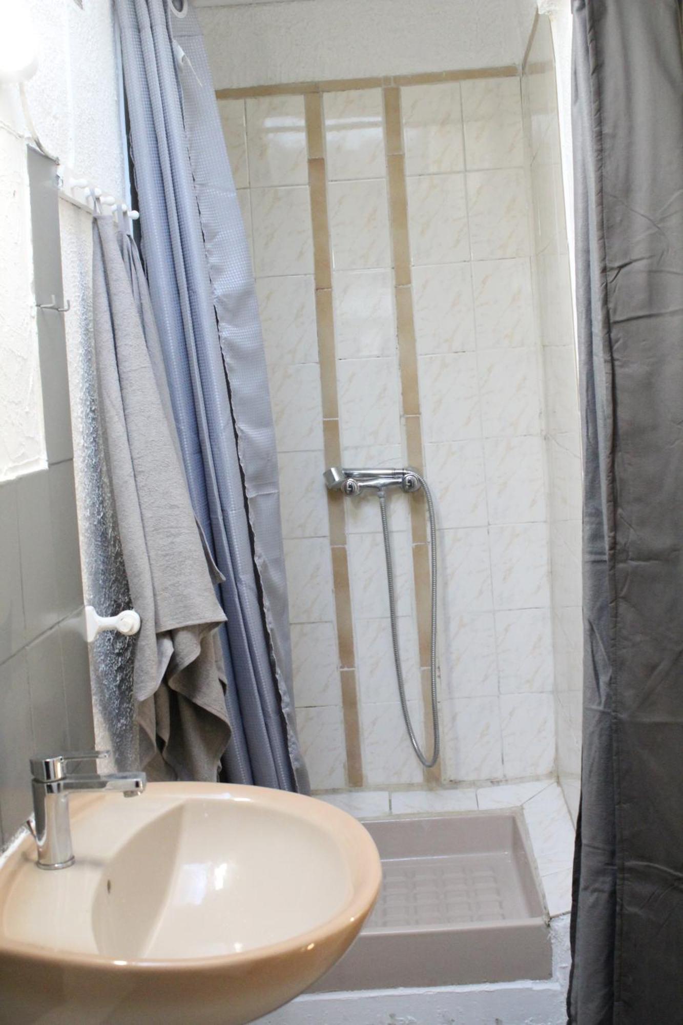 Etablissements Coulon Saint-Joseph En Face De Bagatelle Apartment Talence Exterior photo